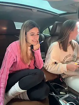 Snapshot of Jasmine_urPrincess chatting on 10.18.25 Jasmine urPrincess online show from 10.18.25