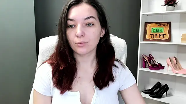 Snapshot of Meagn_Extasy chatting on 06.26.26 Meagn Extasy online show from 06.26.26