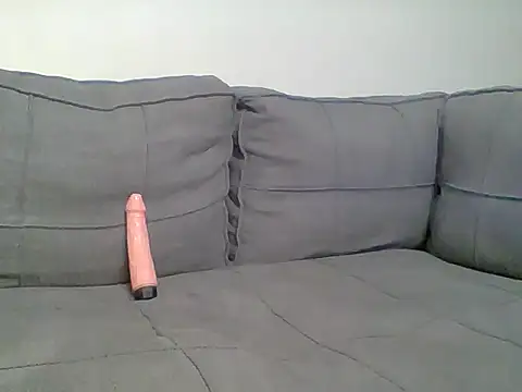 Snapshot of Aiyola chatting on 11.25.25 Aiyola online show from 11.25.25