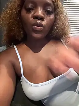 Snapshot of Bootylexy22 chatting on 10.05.25 Bootylexy22 online show from 10.05.25