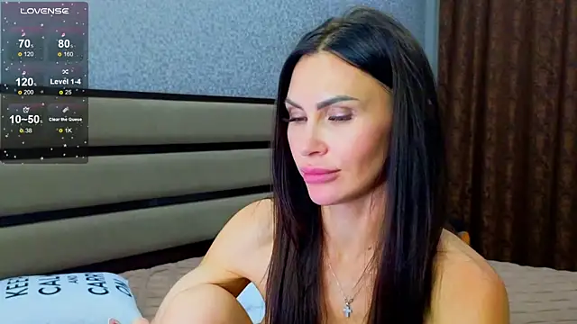 Snapshot of KimDavisBaby chatting on 10.04.25 KimDavisBaby online show from 10.04.25