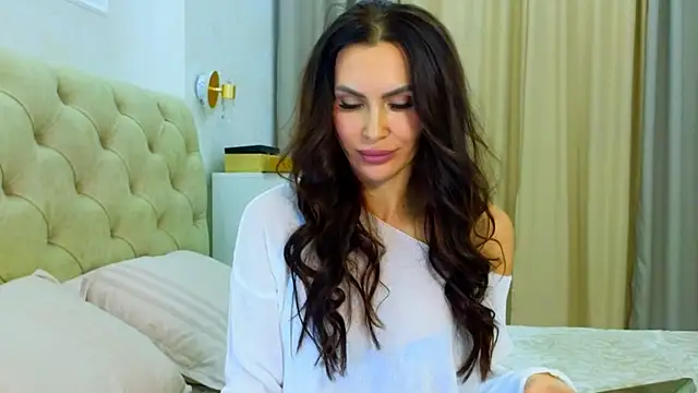 Snapshot of KimDavisBaby chatting on 12.04.25 KimDavisBaby online show from 12.04.25