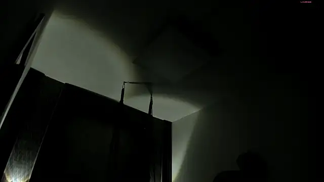 selene red  online show from 11.12.25