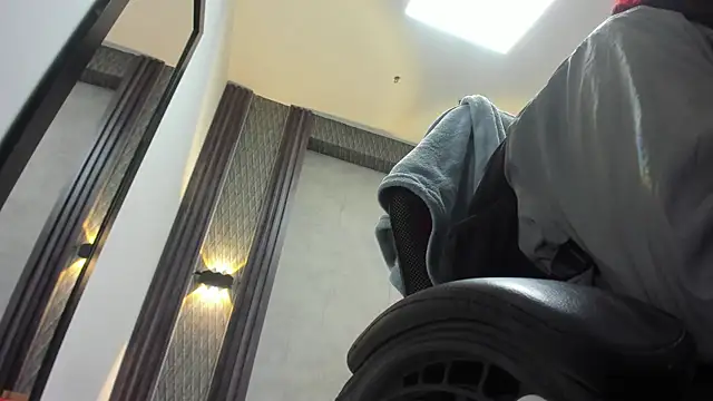 selene red  online show from 04.12.26