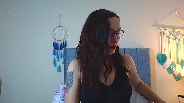 Snapshot of IberianMoonMK chatting on 10.30.25 IberianMoonMK online show from 10.30.25