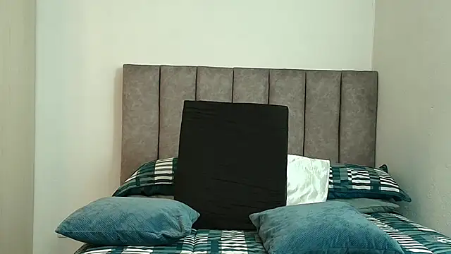 Snapshot of karina_lewis_ chatting on 02.26.26 karina lewis online show from 02.26.26