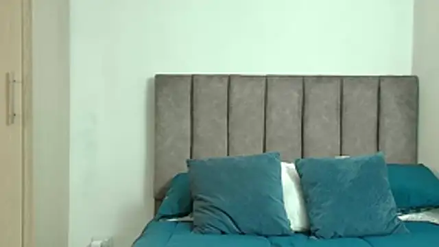 karina lewis  online show from 06.05.26