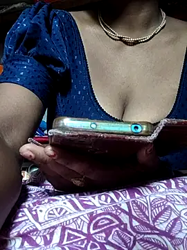 DARK WINE  online show from 09.19.25