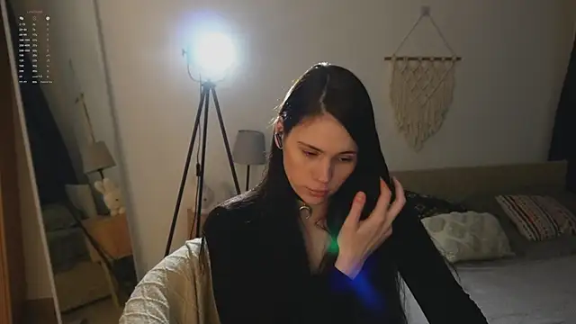 jennetdoll online show from 11.22.25