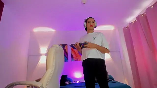 NoahCasstro online show from 01.11.25