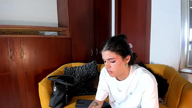 NoahCasstro online show from 02.13.25