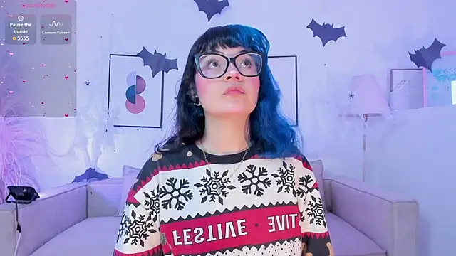 Snapshot of Sweet_Namii chatting on 11.01.25 Sweet Namii online show from 11.01.25