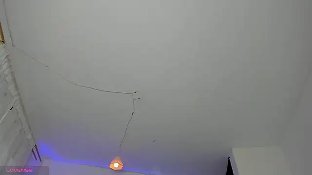 Scarlett 811 online show from 04.15.26