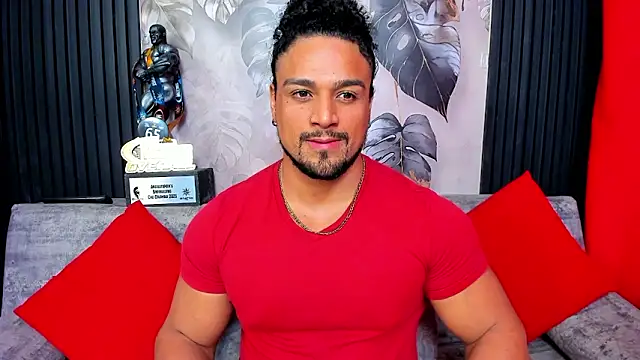 Snapshot of MikeEstevess chatting on 03.09.26 MikeEstevess online show from 03.09.26