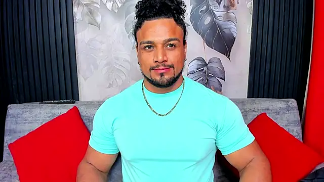 Snapshot of MikeEstevess chatting on 03.21.26 MikeEstevess online show from 03.21.26