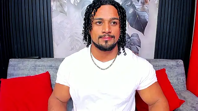 Snapshot of MikeEstevess chatting on 03.28.26 MikeEstevess online show from 03.28.26