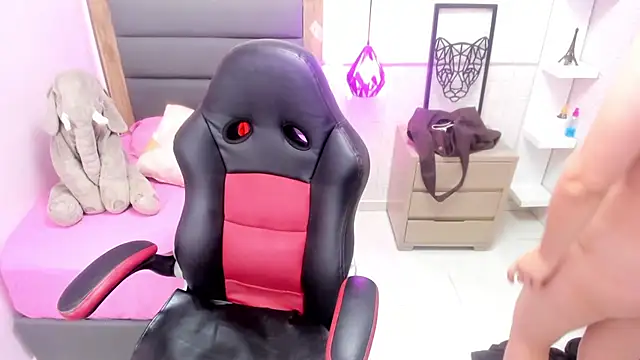 Kittytimberlake online show from 01.23.25