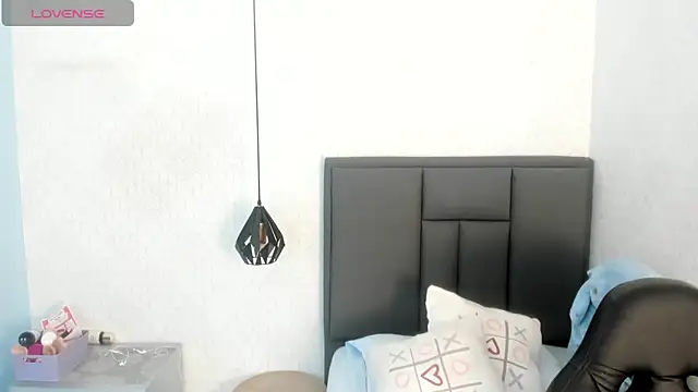 Kittytimberlake online show from 02.03.25