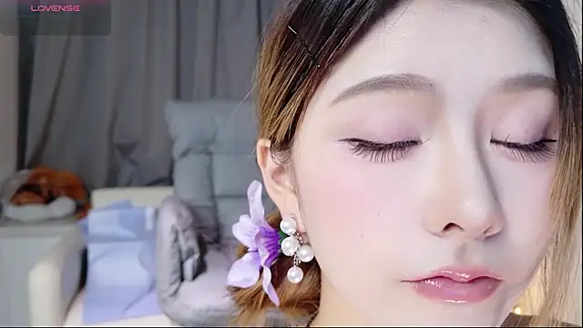 Momoever123456 online show from 11.30.25