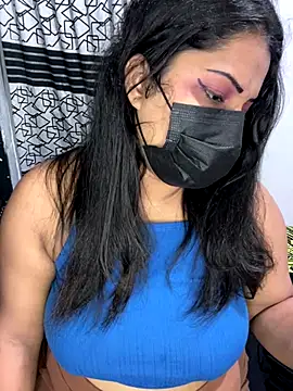 NOORA-GIRL online show from 11.27.25