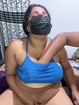 NOORA-GIRL online show from 12.01.25