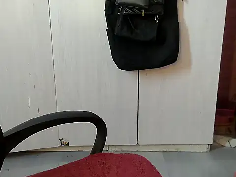 Snapshot of Destiny_Desire chatting on 11.23.25 Destiny Desire online show from 11.23.25