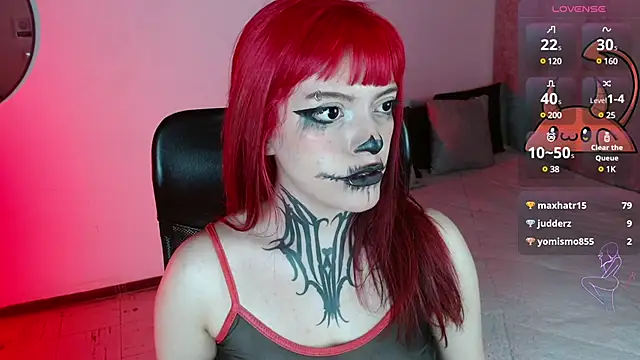 Snapshot of LilithMadness chatting on 12.27.24 LilithMadness online show from 12.27.24