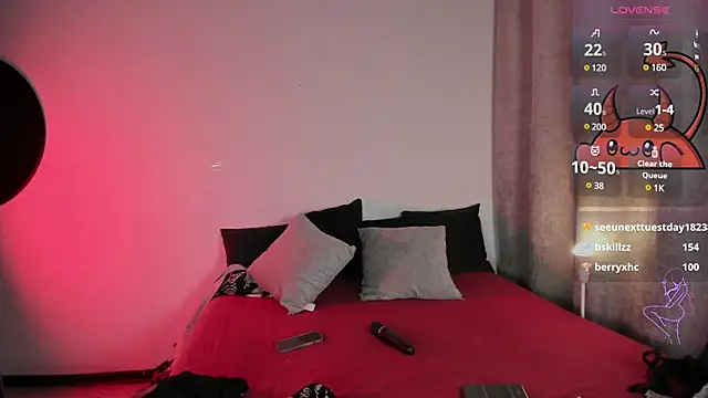 Snapshot of LilithMadness chatting on 02.01.25 LilithMadness online show from 02.01.25