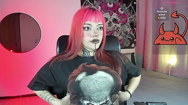 Snapshot of LilithMadness chatting on 02.22.25 LilithMadness online show from 02.22.25