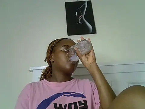  nightnurse online show from 12.04.24