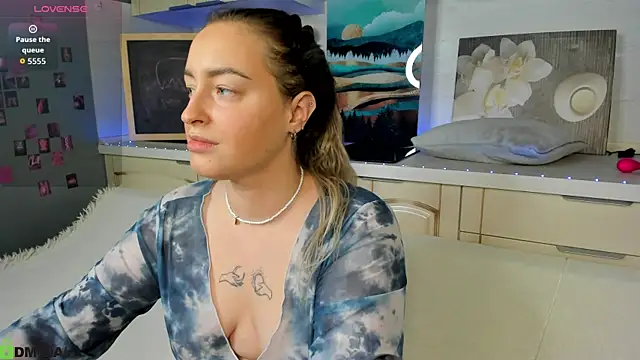 Snapshot of Kruela_Eva chatting on 11.12.25 Kruela Eva online show from 11.12.25