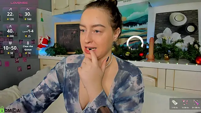 Snapshot of Kruela_Eva chatting on 12.19.25 Kruela Eva online show from 12.19.25