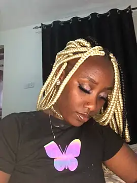 Snapshot of Lola_kims chatting on 02.16.25 Lola kims online show from 02.16.25