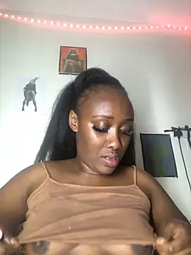 Snapshot of Lola_kims chatting on 10.10.25 Lola kims online show from 10.10.25