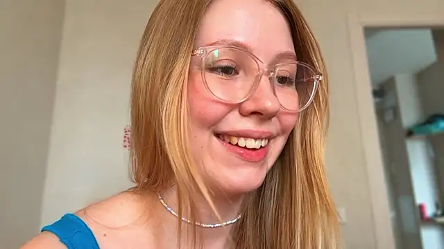 HoneyAudrey online show from 05.01.26