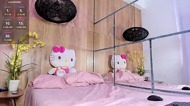  LittleLia online show from 02.05.25