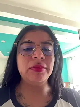 Devilsweet17 online show from 03.04.25