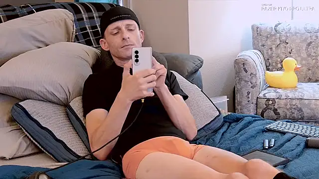 Snapshot of Dilldough405 chatting on 09.20.25 Dilldough405 online show from 09.20.25