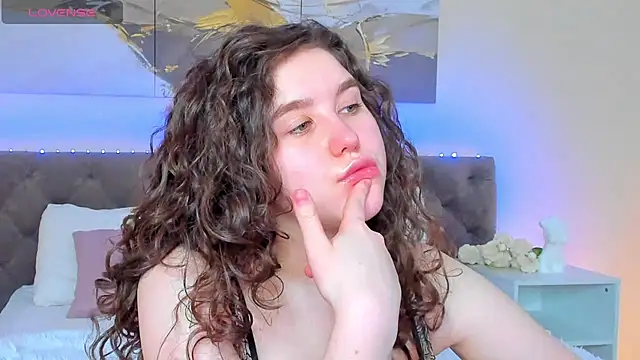 Ariella Sol online show from 01.18.25