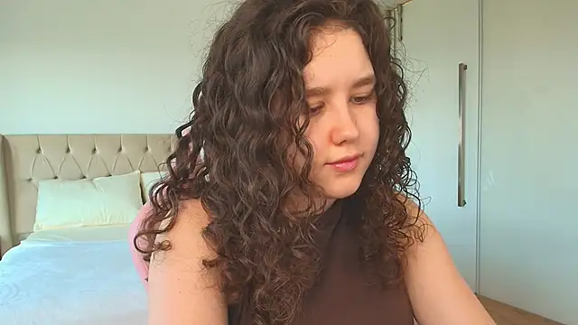 Ariella Sol online show from 02.15.26