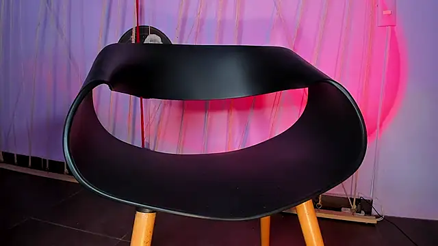 Snapshot of MrShaggy chatting on 02.06.25 MrShaggy online show from 02.06.25