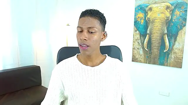 maiki18  online show from 11.28.25