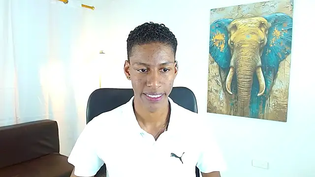 maiki18  online show from 12.04.25