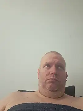 ShyBoy1982 online show from 02.09.26