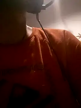 Snapshot of LECHEBALLS chatting on 11.03.25 LECHEBALLS online show from 11.03.25