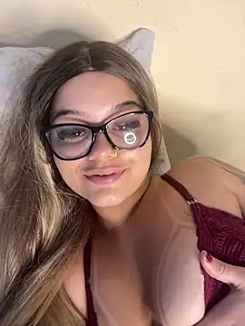 Lolacavalona online show from 12.16.24