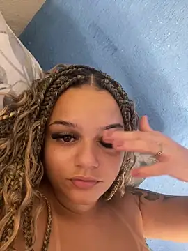 Lolacavalona online show from 02.03.25