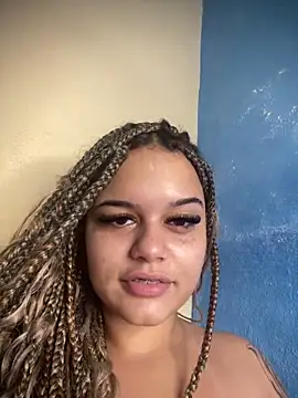 Lolacavalona online show from 03.17.25