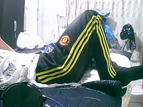 Snapshot of jperezofficial1 chatting on 09.16.25 jperezofficial1 online show from 09.16.25