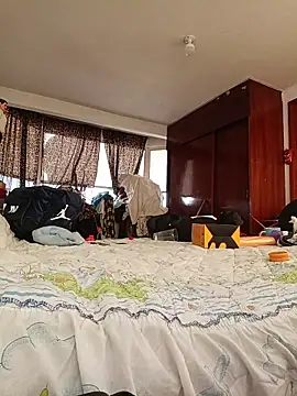 Snapshot of jperezofficial1 chatting on 11.24.25 jperezofficial1 online show from 11.24.25